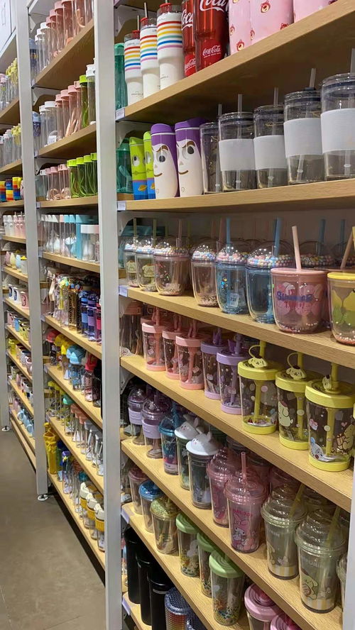 百貨商店 現(xiàn)代生活的日常驛站